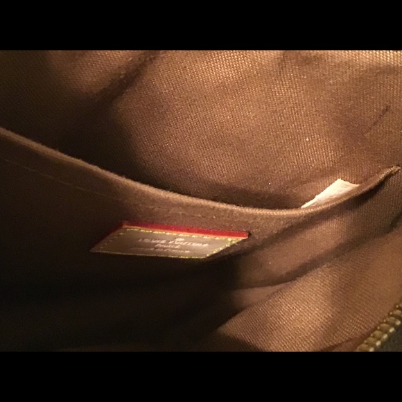 Louis Vuitton Over the Shoulder Handbag Authentic - Picture 12 of 12